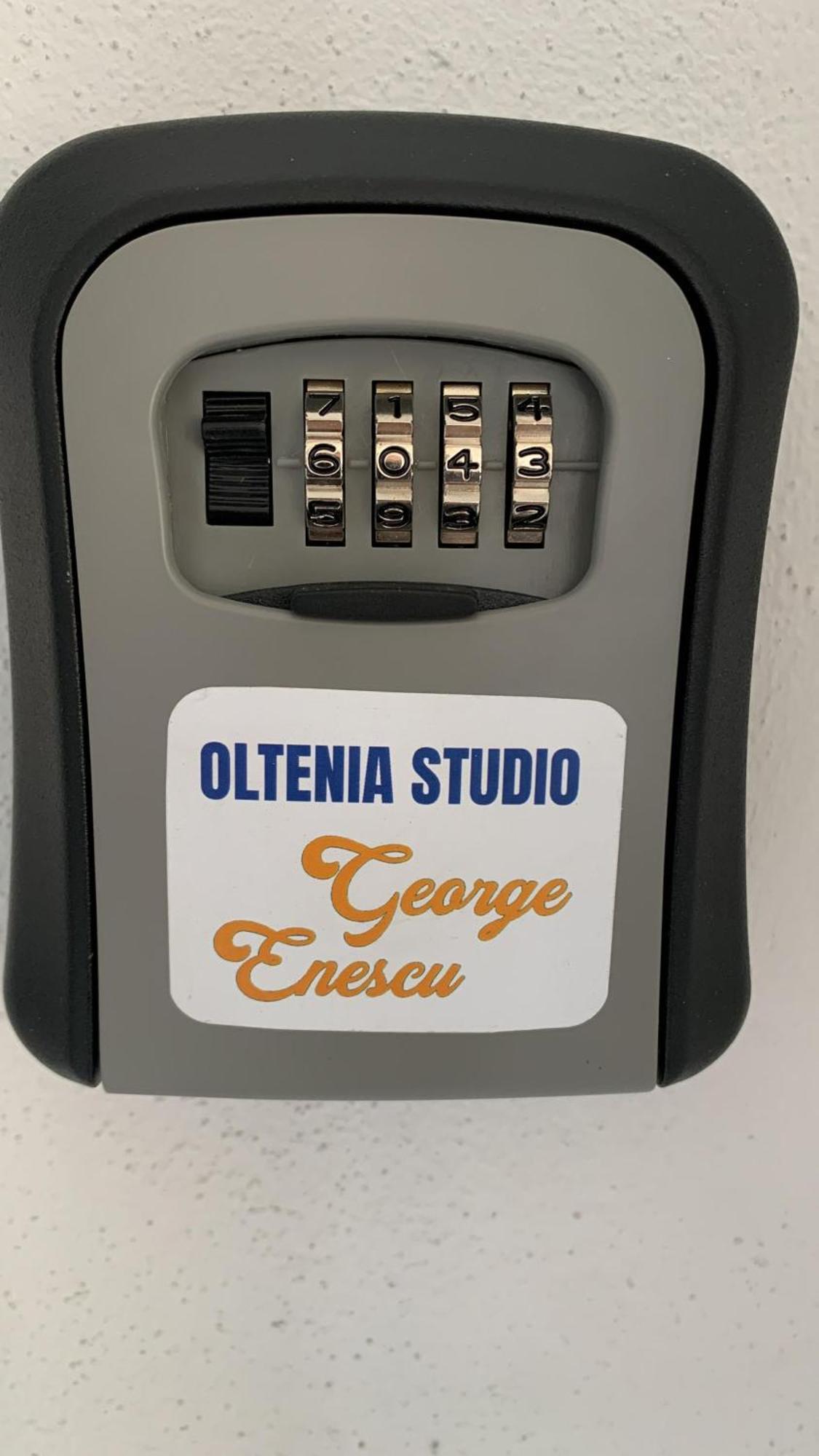 Oltenia Studio George Enescu Craiova Exterior foto